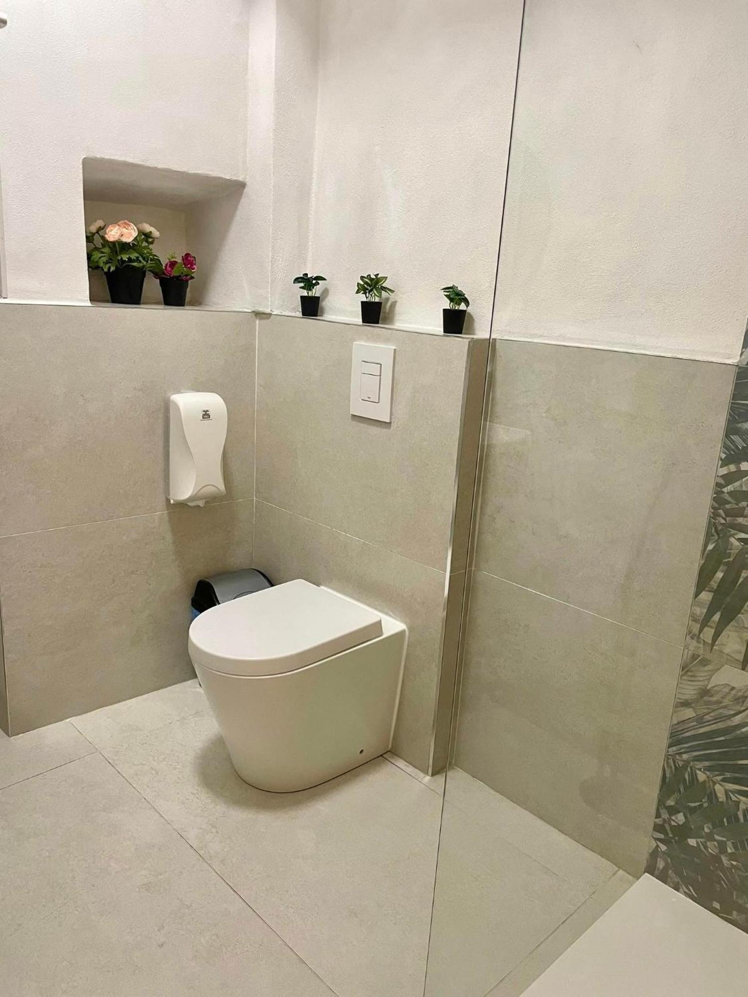 New Apartment 2 Minute From The Port Livorno Buitenkant foto