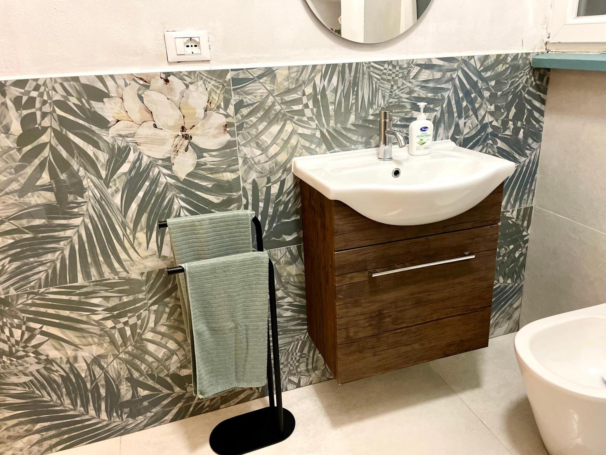 New Apartment 2 Minute From The Port Livorno Buitenkant foto